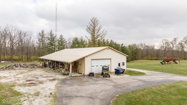 1510 S Greensboro Pike, New Castle, IN 47362 - garage with a yard