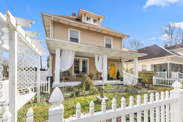 view of front of property featuring a porch