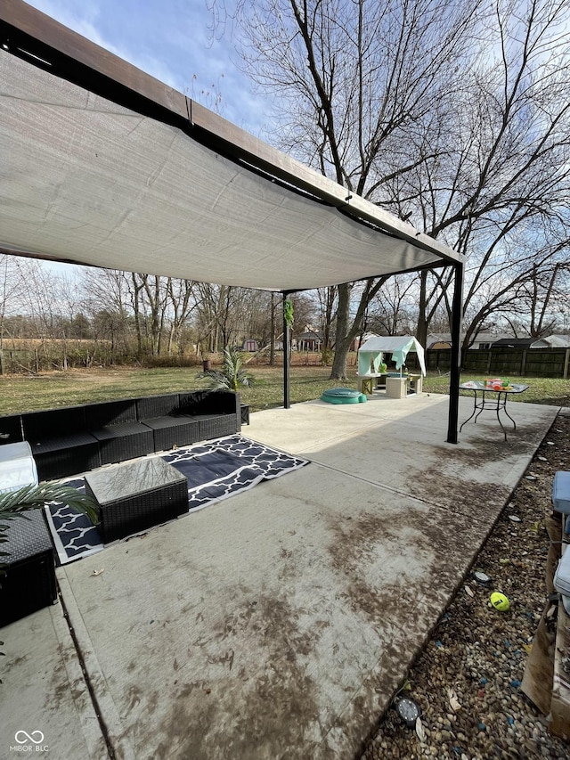 view of patio featuring an outdoor hangout area