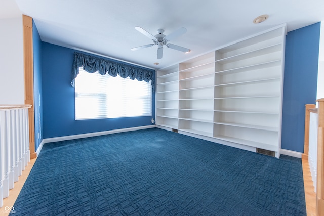 empty room with ceiling fan