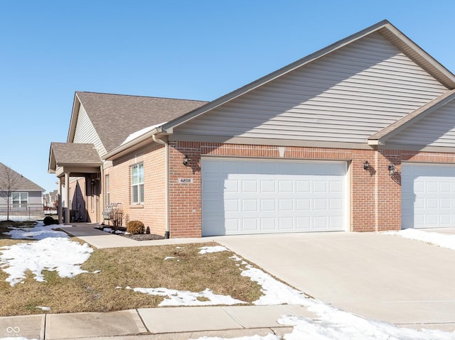 view of front of property featuring a garage