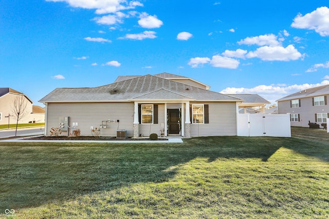 view of front of house with a front yard