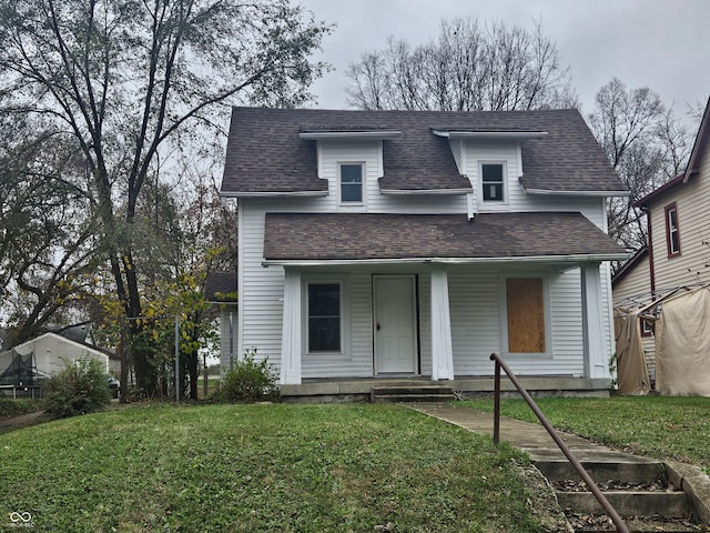 view of front of property with a front yard