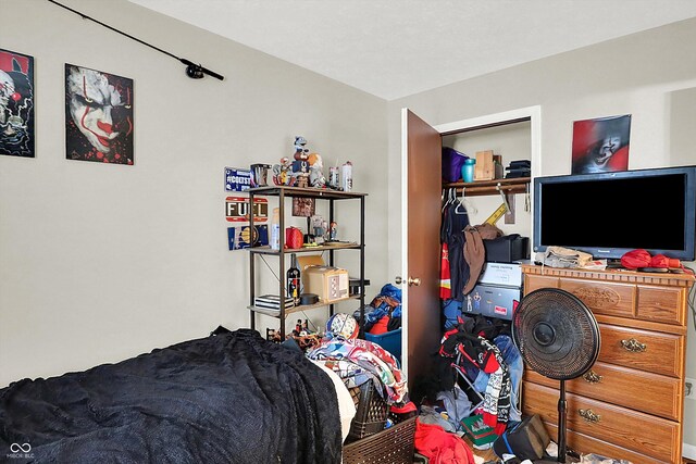 bedroom featuring a closet