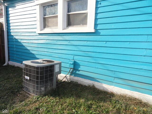 443 N Centennial St, Indianapolis, IN 46222 - photo 7
