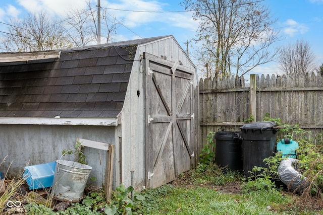 view of outbuilding