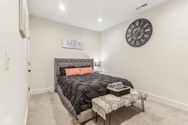 359 Terrace Ave, Indianapolis, IN 46225 - carpeted bedroom featuring baseboards, visible vents, and recessed lighting