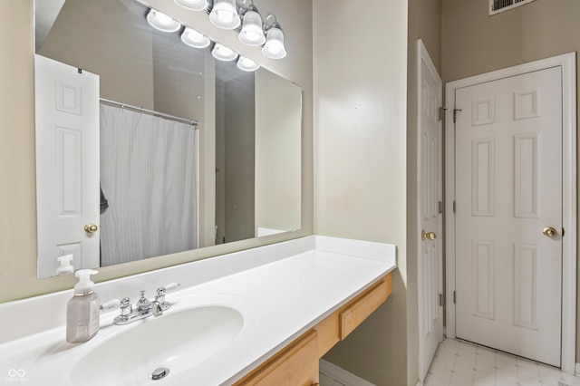 bathroom with vanity