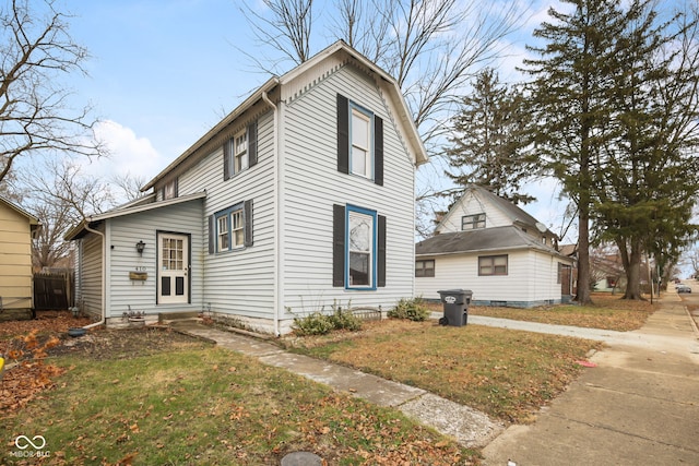 exterior space featuring a front yard