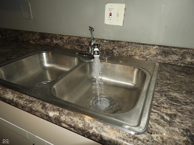 interior details featuring sink