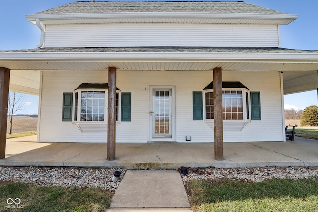 view of front of property with a porch