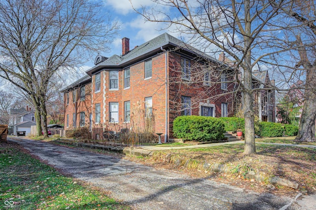 view of home's exterior