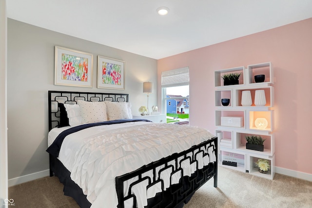 bedroom featuring carpet floors