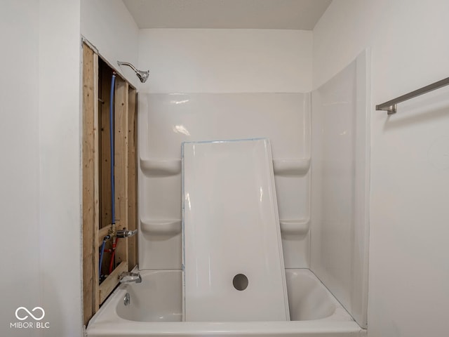 bathroom featuring shower / bath combination