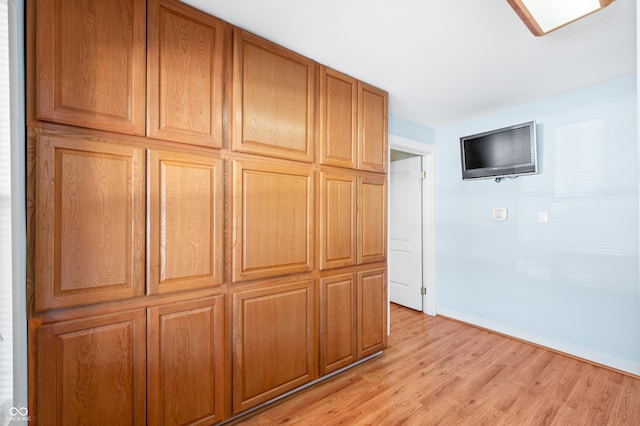 100 N Jefferson St, Nashville, IN 47448 - detailed view of wood finished floors and baseboards