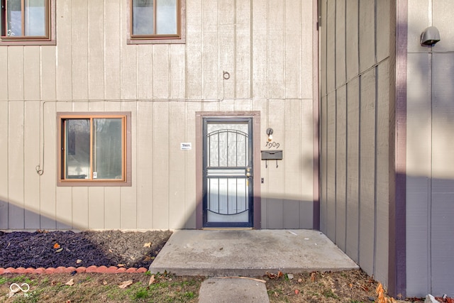 7909 Benjamin Dr, Indianapolis, IN 46226 - photo 4
