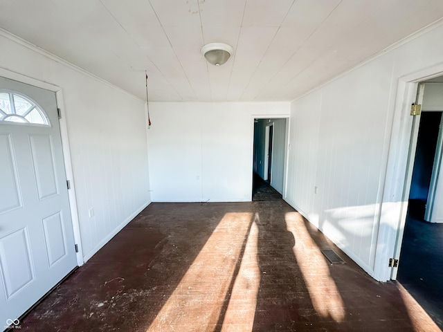 spare room featuring dark wood-type flooring