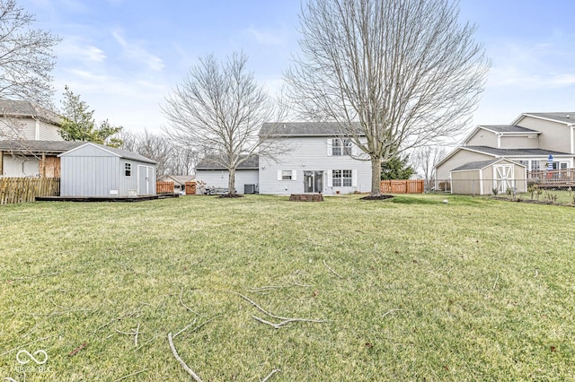 view of yard with a storage shed