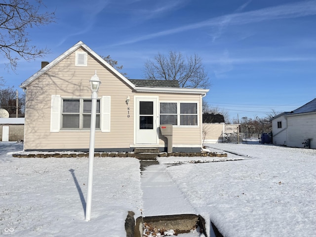 view of front of property