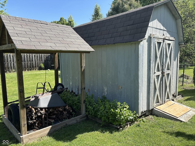 11720 Grenadier Ln, Indianapolis, IN 46229 - view of shed