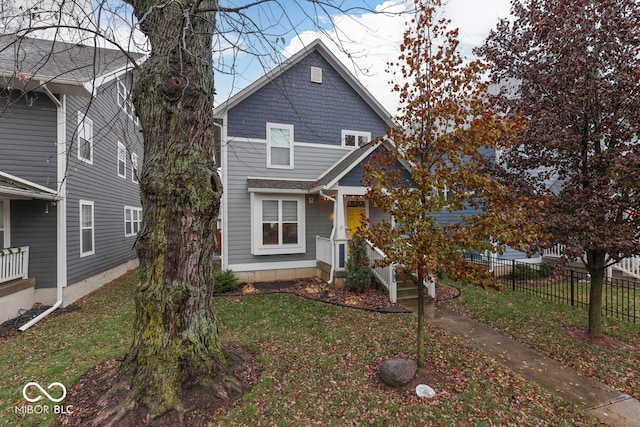 view of front of house with a front yard