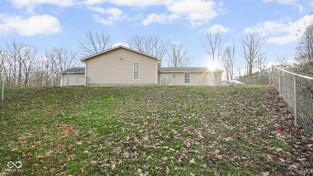 exterior space featuring a yard