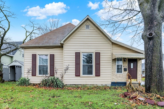 exterior space with a yard