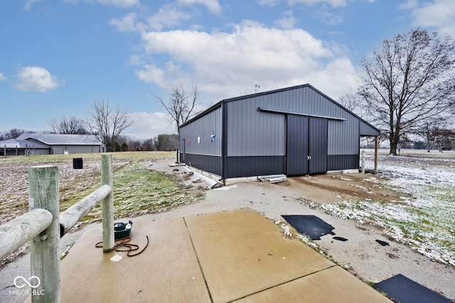 view of outbuilding