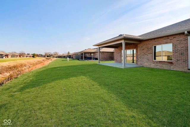 view of yard with a patio