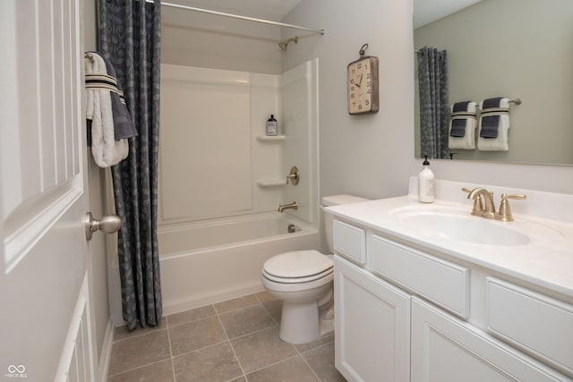 full bathroom featuring shower / bath combo, toilet, and vanity