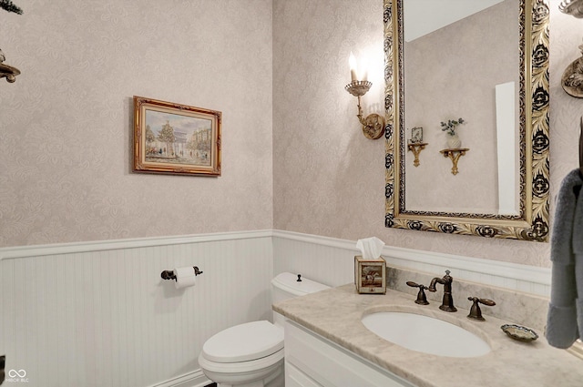 3441 S Overlook Pass, New Palestine, IN 46163 - bathroom featuring vanity and wainscoting