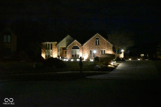 view of front facade