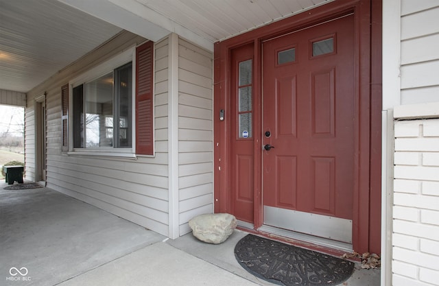 view of property entrance