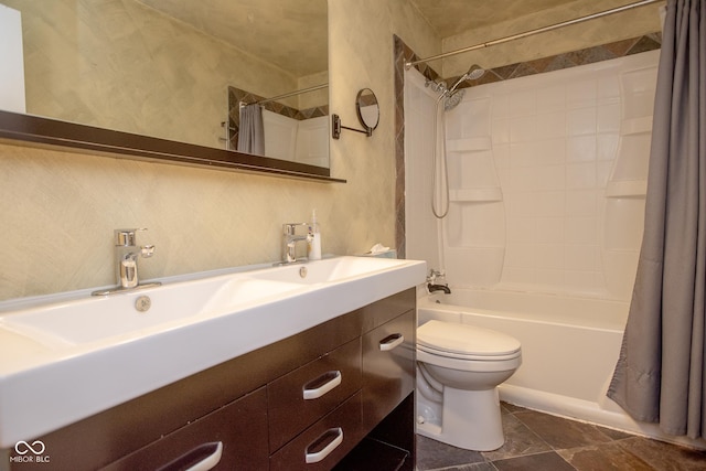 full bathroom with shower / bath combo with shower curtain, vanity, and toilet