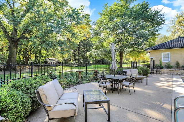 view of patio / terrace featuring an outdoor hangout area