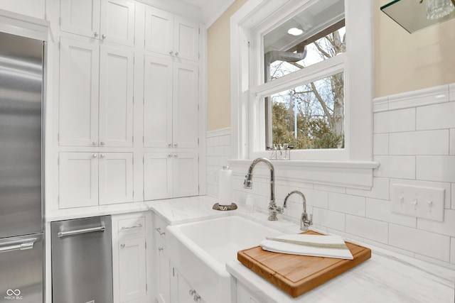 bathroom with sink