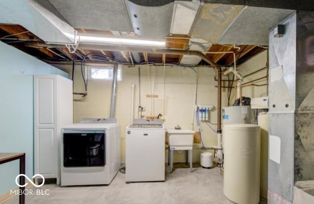 washroom featuring independent washer and dryer