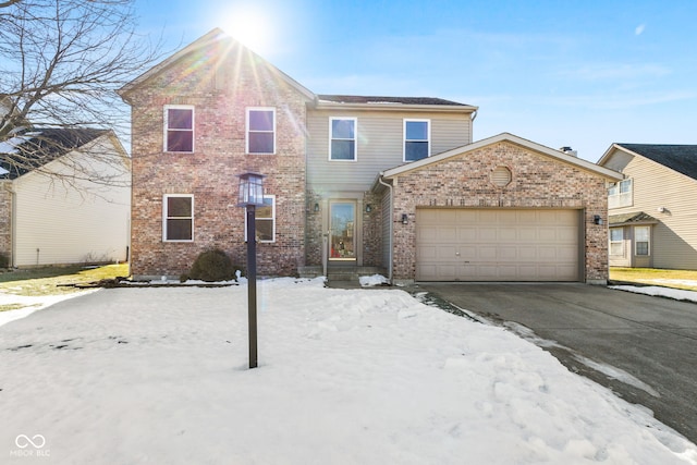 view of front property featuring a garage