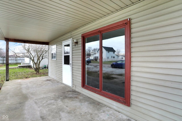 view of patio / terrace with covered porch