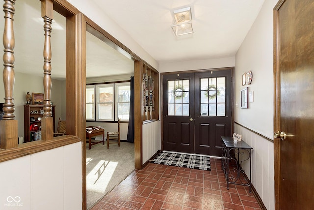 entrance foyer featuring a healthy amount of sunlight