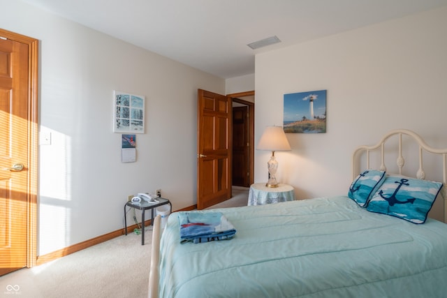 bedroom featuring carpet floors