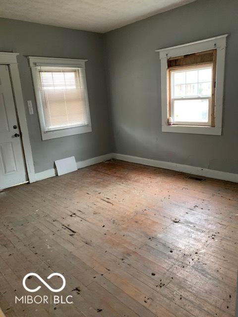 empty room featuring light hardwood / wood-style flooring