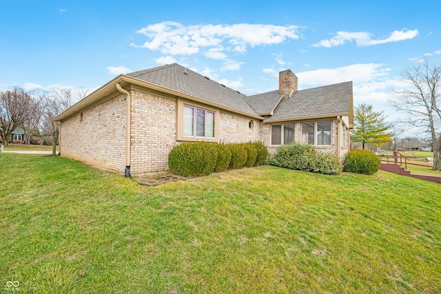 exterior space featuring a lawn