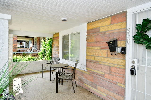 view of patio / terrace with covered porch