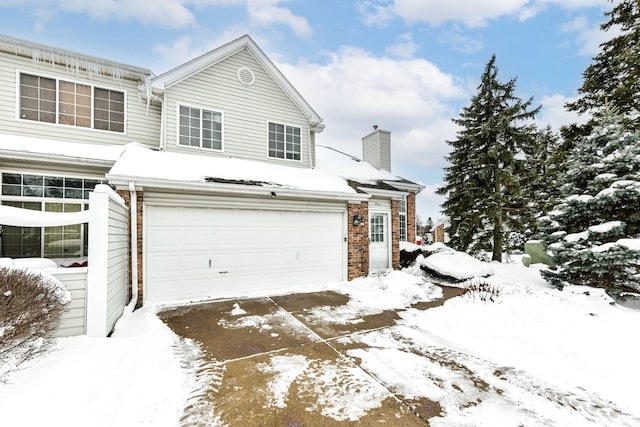 view of front facade featuring a garage