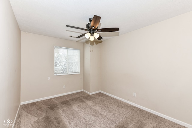 unfurnished room with carpet floors and ceiling fan