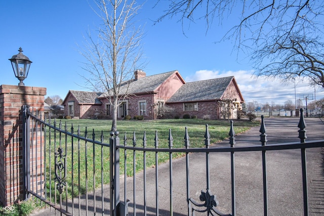 exterior space featuring a lawn