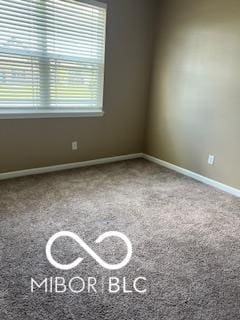 view of carpeted spare room