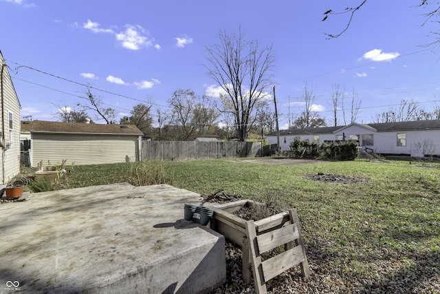 view of yard featuring a patio