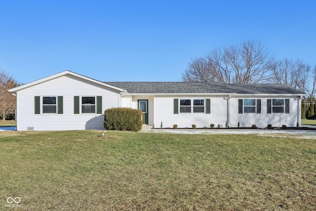 single story home with a front yard